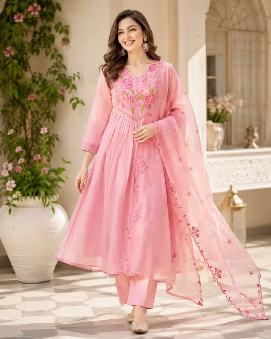Onion Pink Mul Chanderi 3-Piece Kurta Pant Set with Embroidered Dupatta