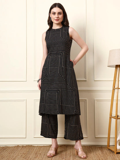 Black Boat Neck Sleeveless Rayon Co-ords Sets