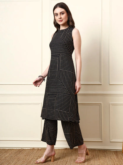Black Boat Neck Sleeveless Rayon Co-ords Sets